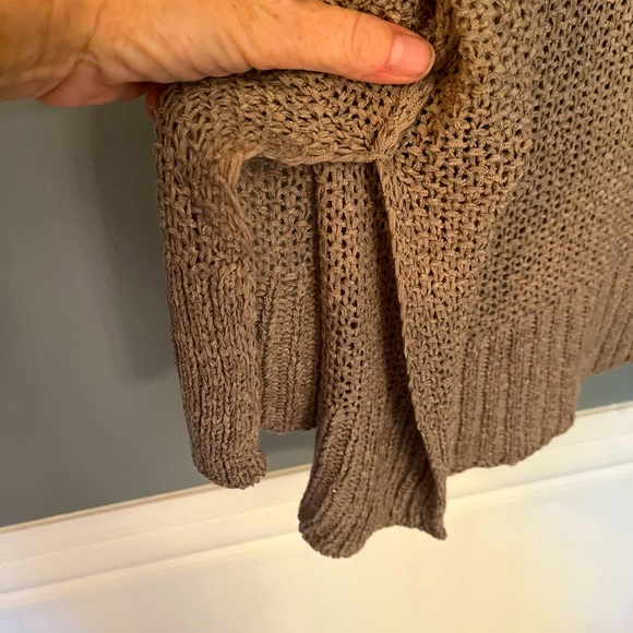 Medium Loose fit Sweater - Picture 5 of 5